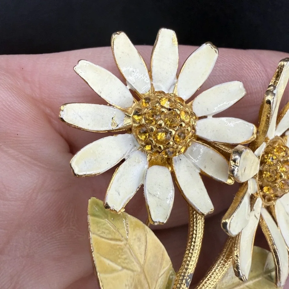 Vintage BSK Brooch Gold Tone‎ Enamel Flower Spring